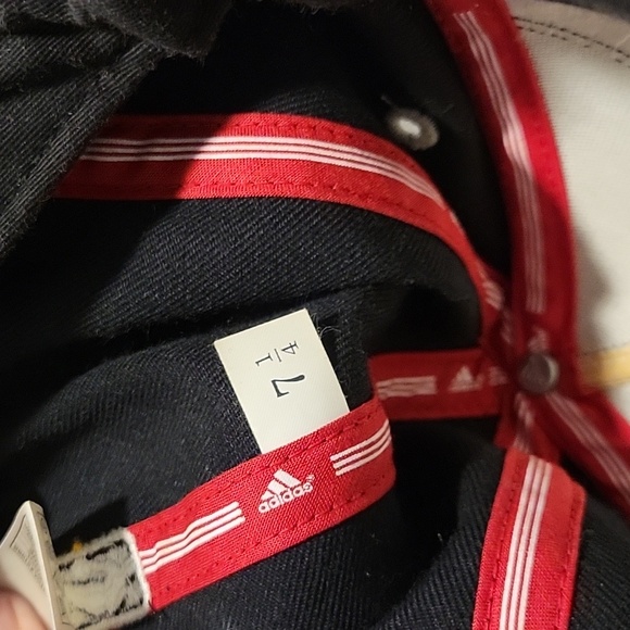 2/$15 Adidas Chicago Bulls Wool Fitted Hat (7 1/8) - Picture 7 of 8